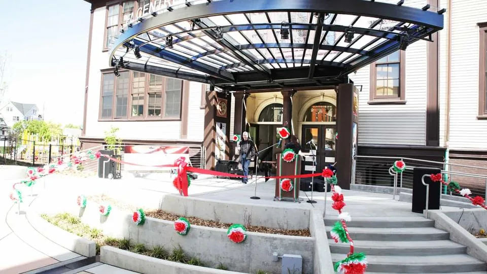 Seattle’s Cultures Converge Beneath Duo-Gard’s Sleekline Canopy