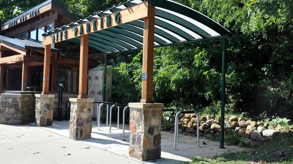 Duo-Gard Bike Shelter Accommodates Akron Zoo Visitors