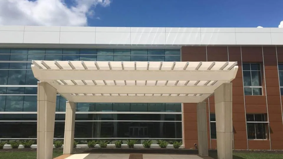 Duo-Gard Canopy Encourages Collaboration at Kansas Complex